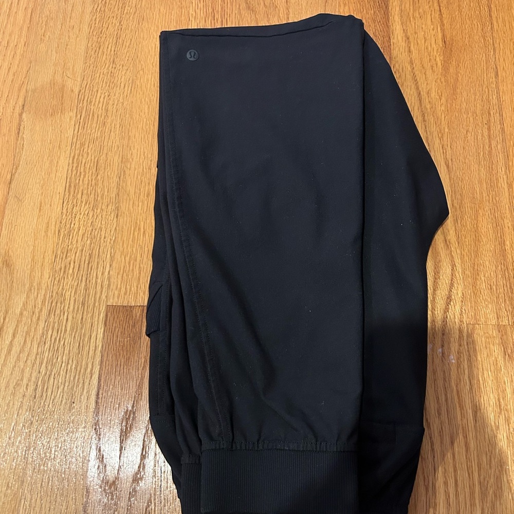 Men’s ABC lululemon jogger (s)